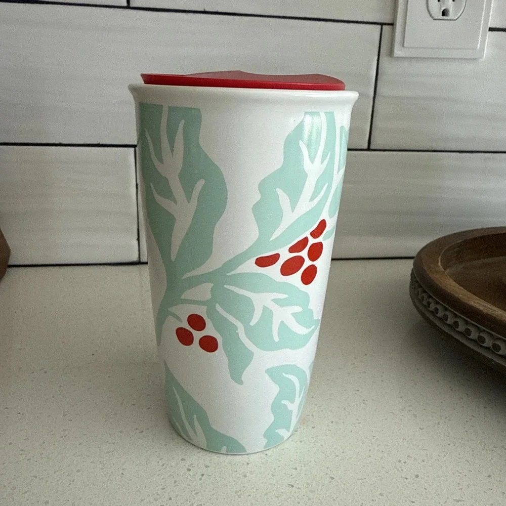 Starbucks 2018 Holiday Mint Holly Berry Ceramic Tumbler Red Lid 12 oz Travel Mug